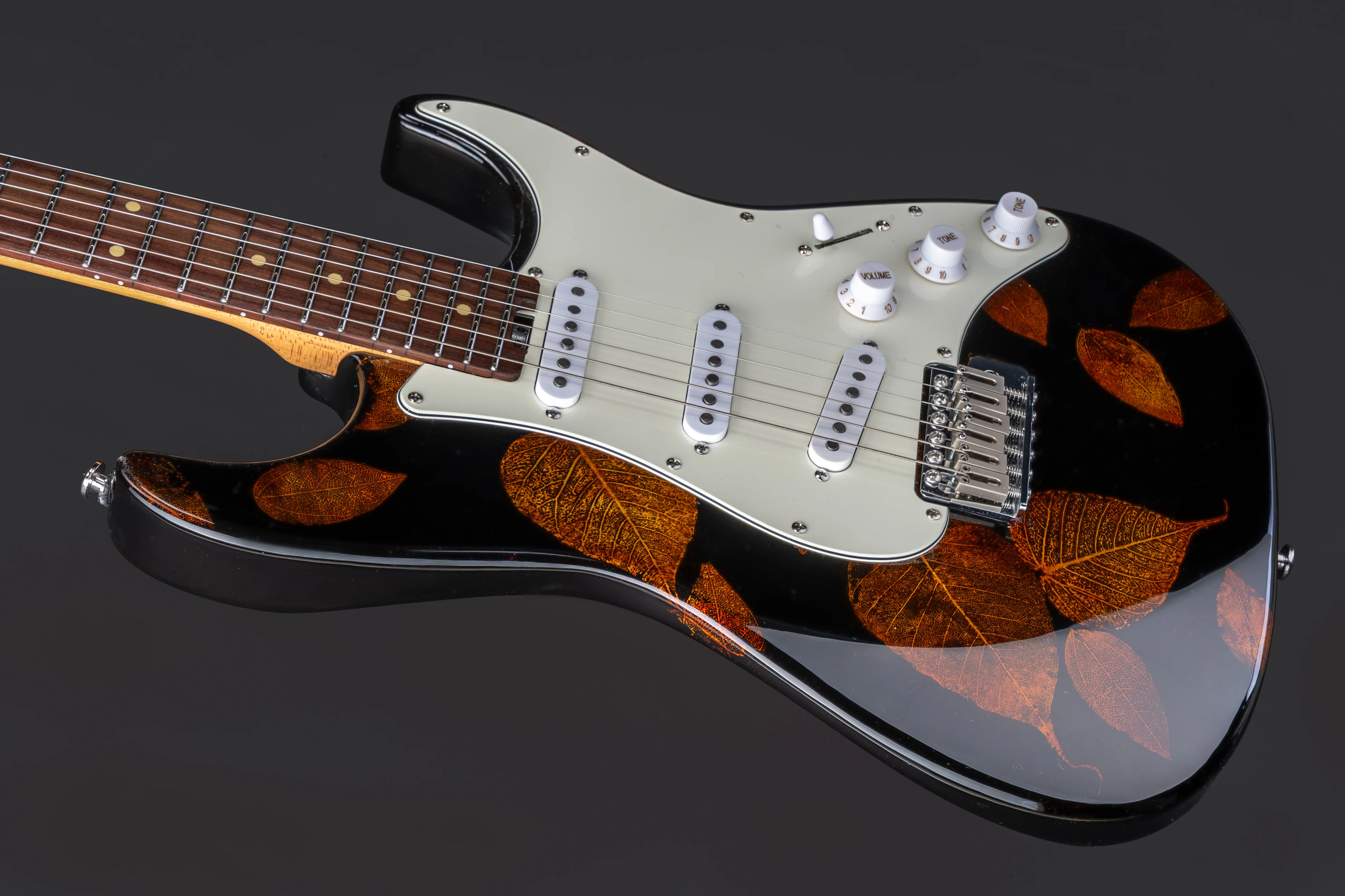 Eart Guitars Handmade Lacquer Art-Collector's Edition 3707T5110182 - Image 6