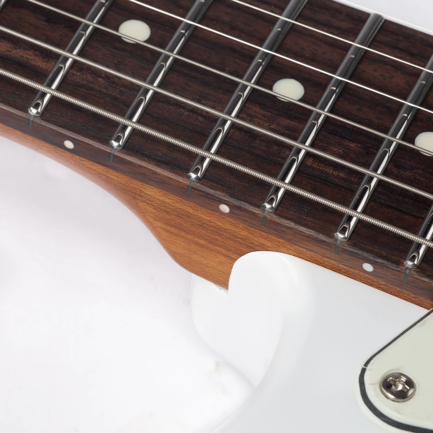 EART Guitars, DMX-9, NK-S Standard Shape 2-Point Synchronized Steel Saddle Tremolo Bridge Electric Guitar, Pearl White - Image 3