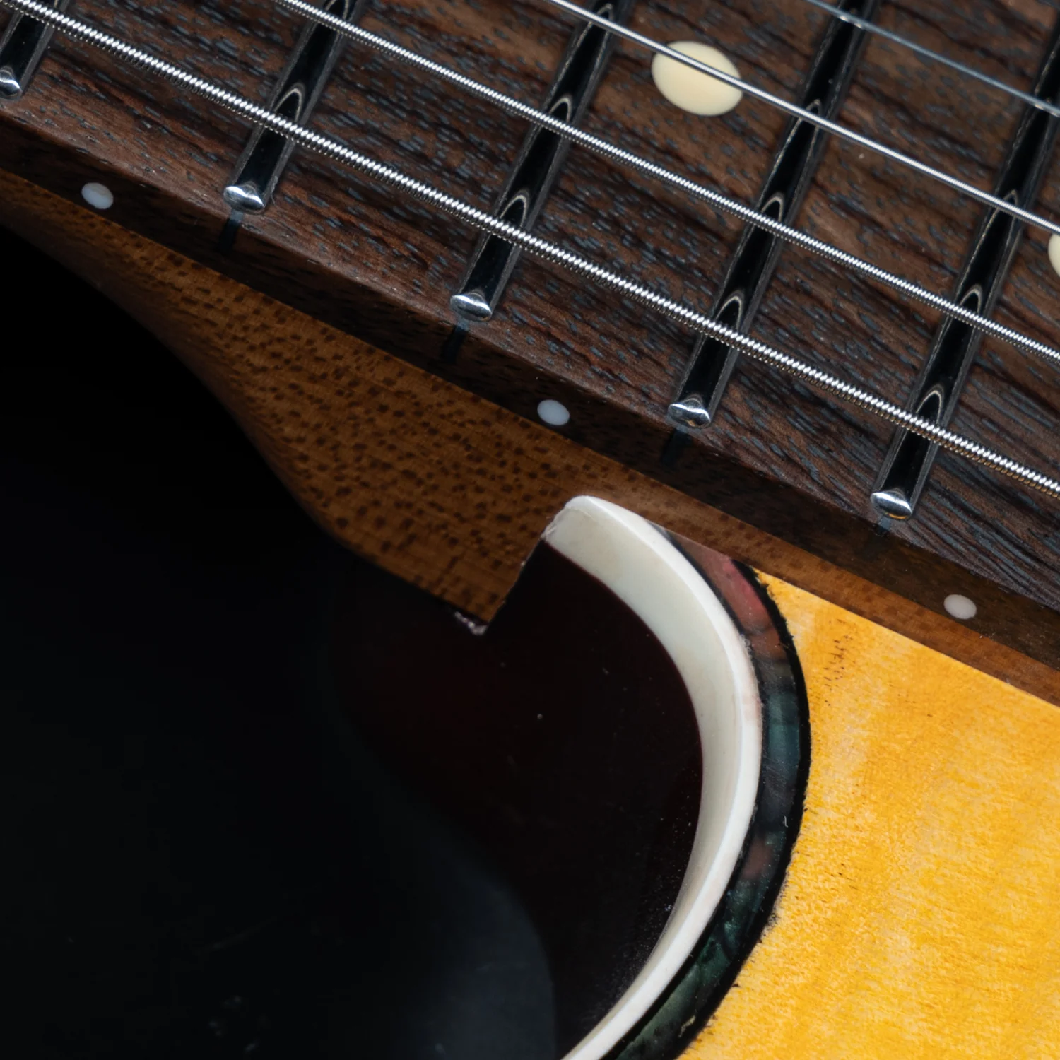 EART Guitars, EYP-Elite, NK-2380H, 22 Stainless Steel Frets Tremolo Electric Guitar - Image 4